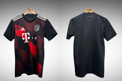 Bayern de Munique 2020 Terceira Camisa Tam P.