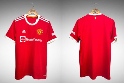 Manchester United 2021 Primeira Camisa Tam M.