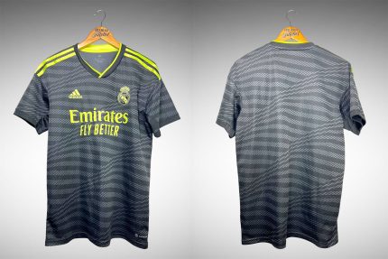 Real Madrid 2022 Terceira Camisa Tam M.