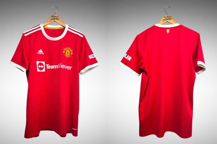 Manchester United 2021 Primeira Camisa Tam G.