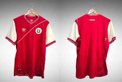 Universitário 2015 Primeira Camisa Tam G.