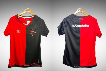 Newell's Old Boys 2018 Primeira Camisa Tam GG Feminino.